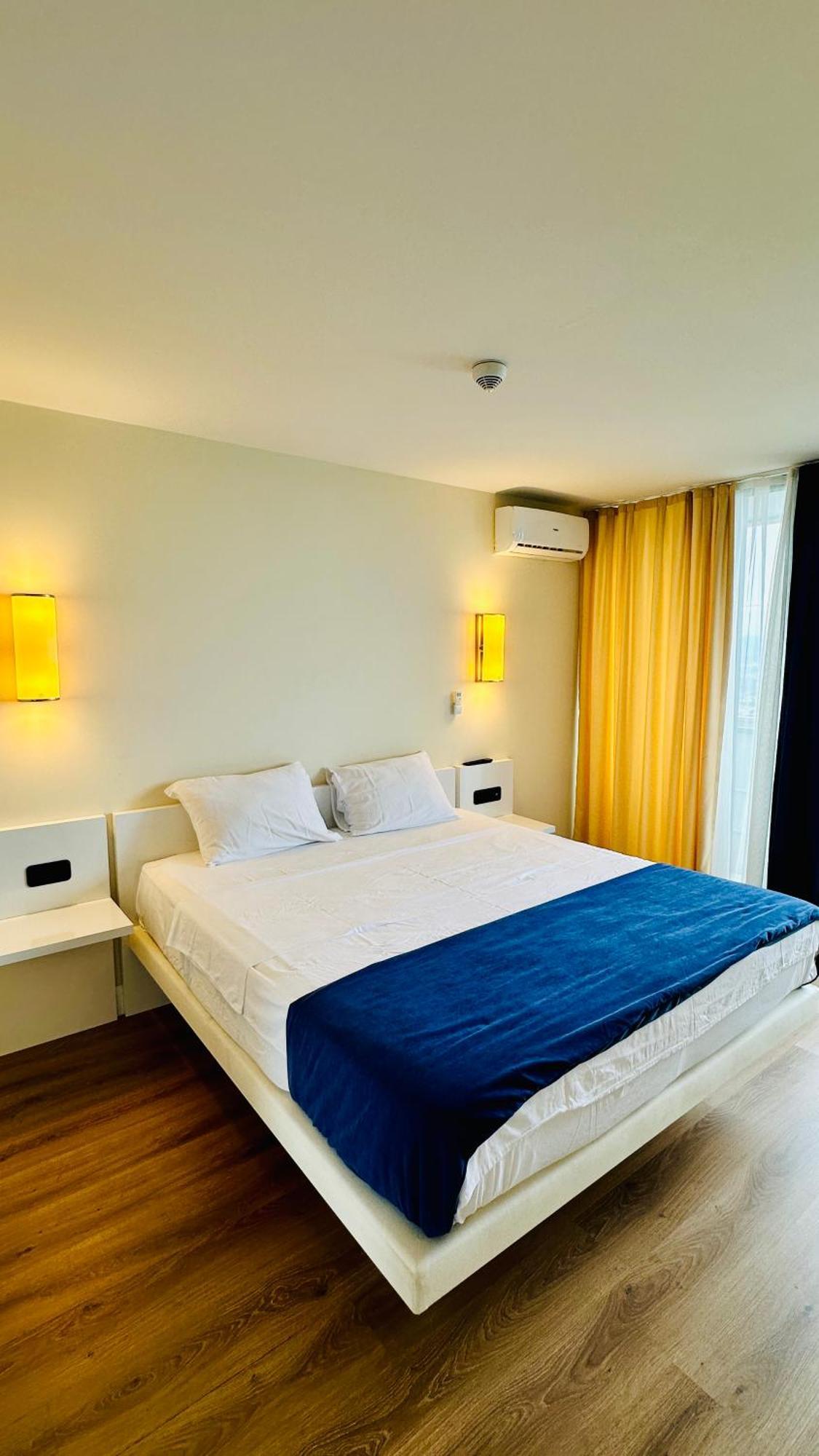 New Orbi Batumi Hotel Exterior photo